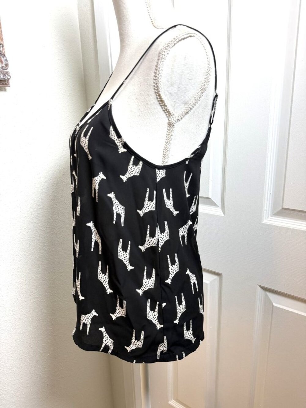 LA Hearts Black Giraffe Print Sheer Cami Size Medium Strappy Flowy Summer - Picture 3 of 12